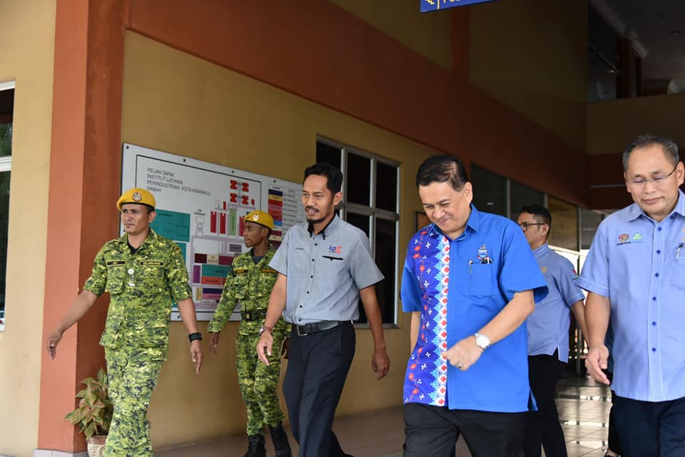 Program Karnival /Jerayawara Kerjaya Anjuran PERKESO, JPSM dengan Kerjasama ILP Kota KInabalu